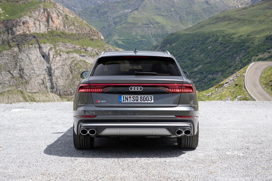  Audi SQ8 TDI 2019 года  (WW) (фото 43 из 79)